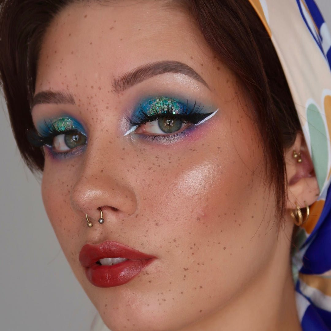 si-si-la-paillette-poison-simone-paillettes-vert-et-or-visage-corps-et-cheveux image 3
