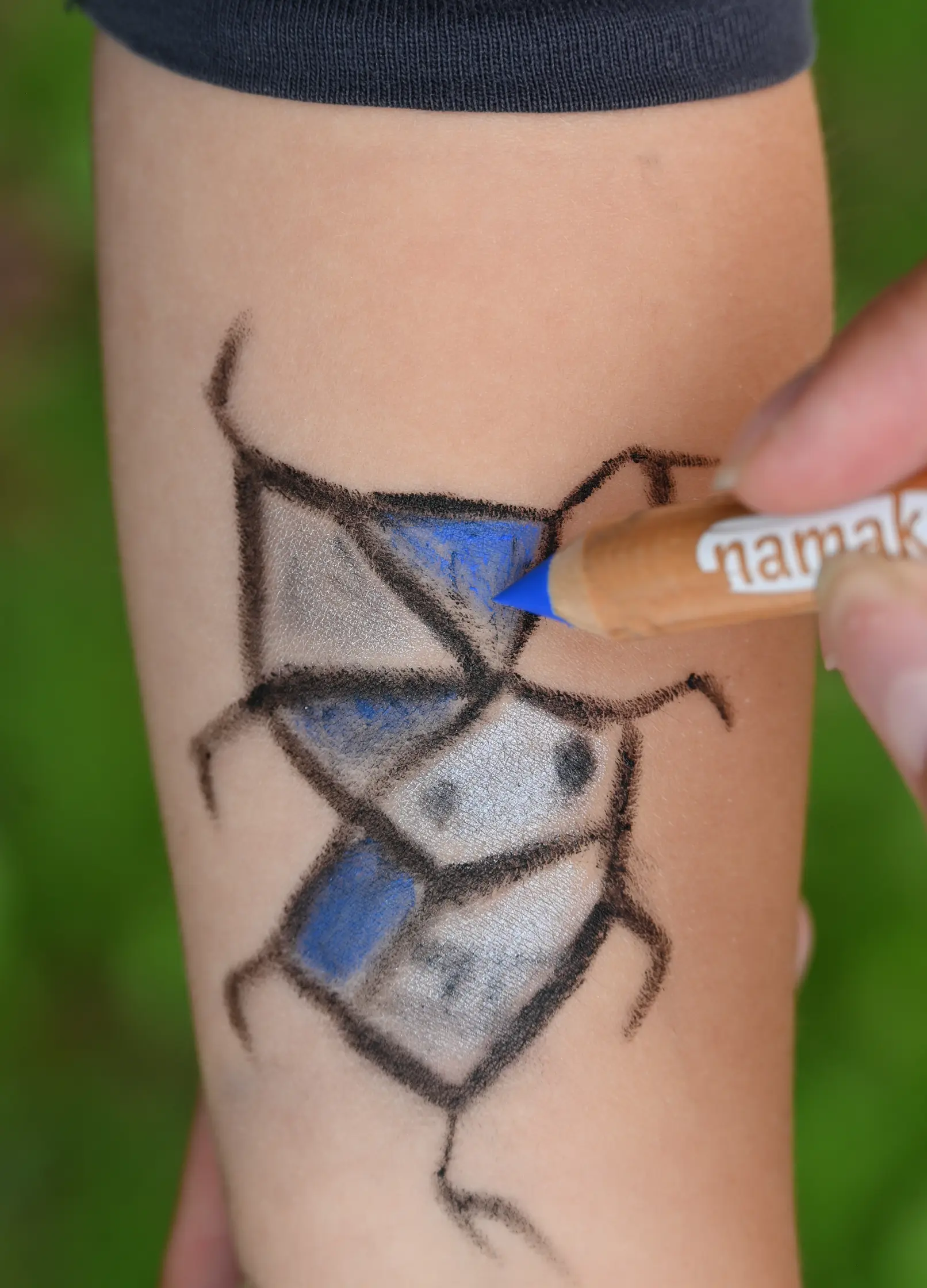 namaki-crayon-maquillage-visage-enfant-jumbo-bleu image 5
