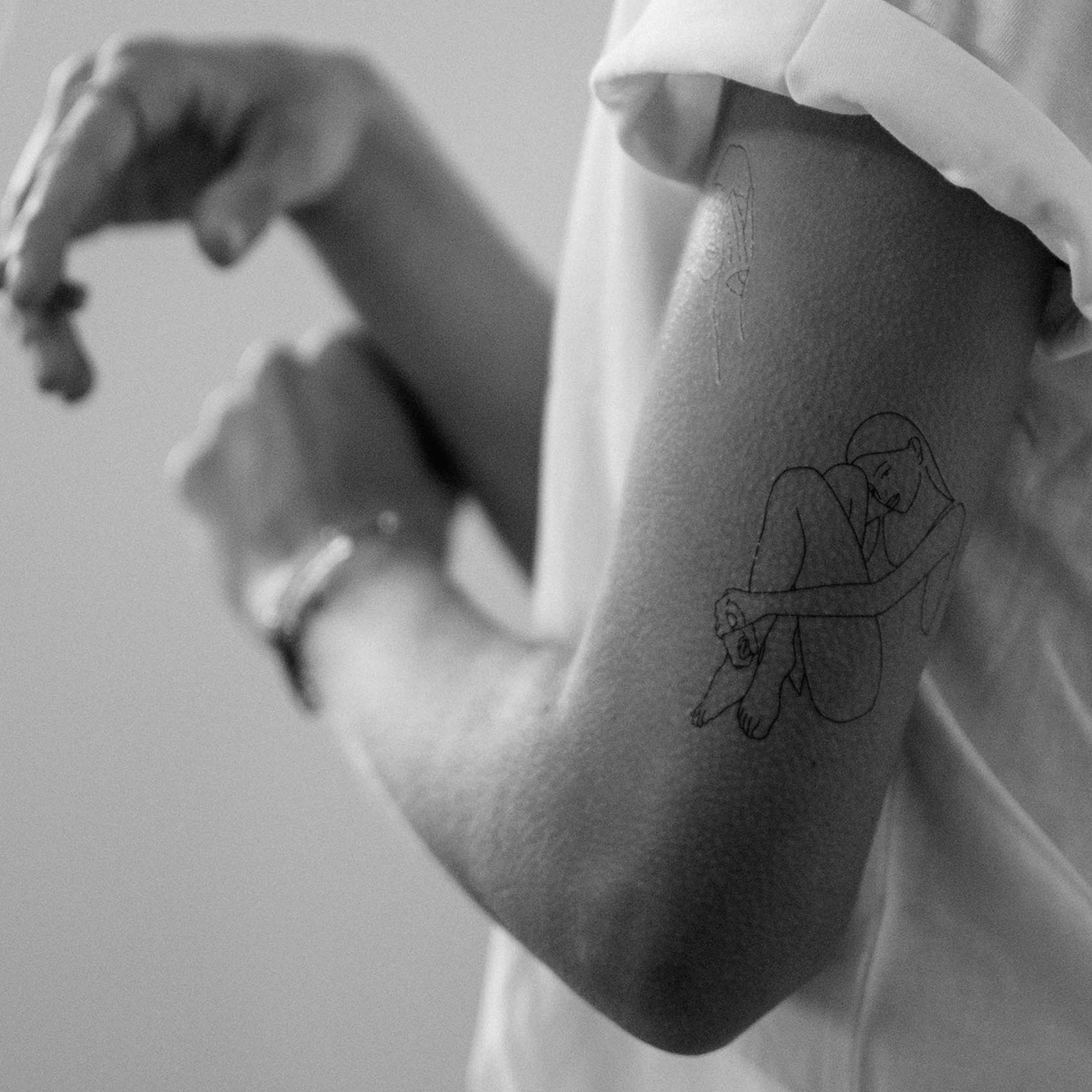 bernard-forever-tatouages-ph-m-res-lazy-afternoon-johanna-olk image 5