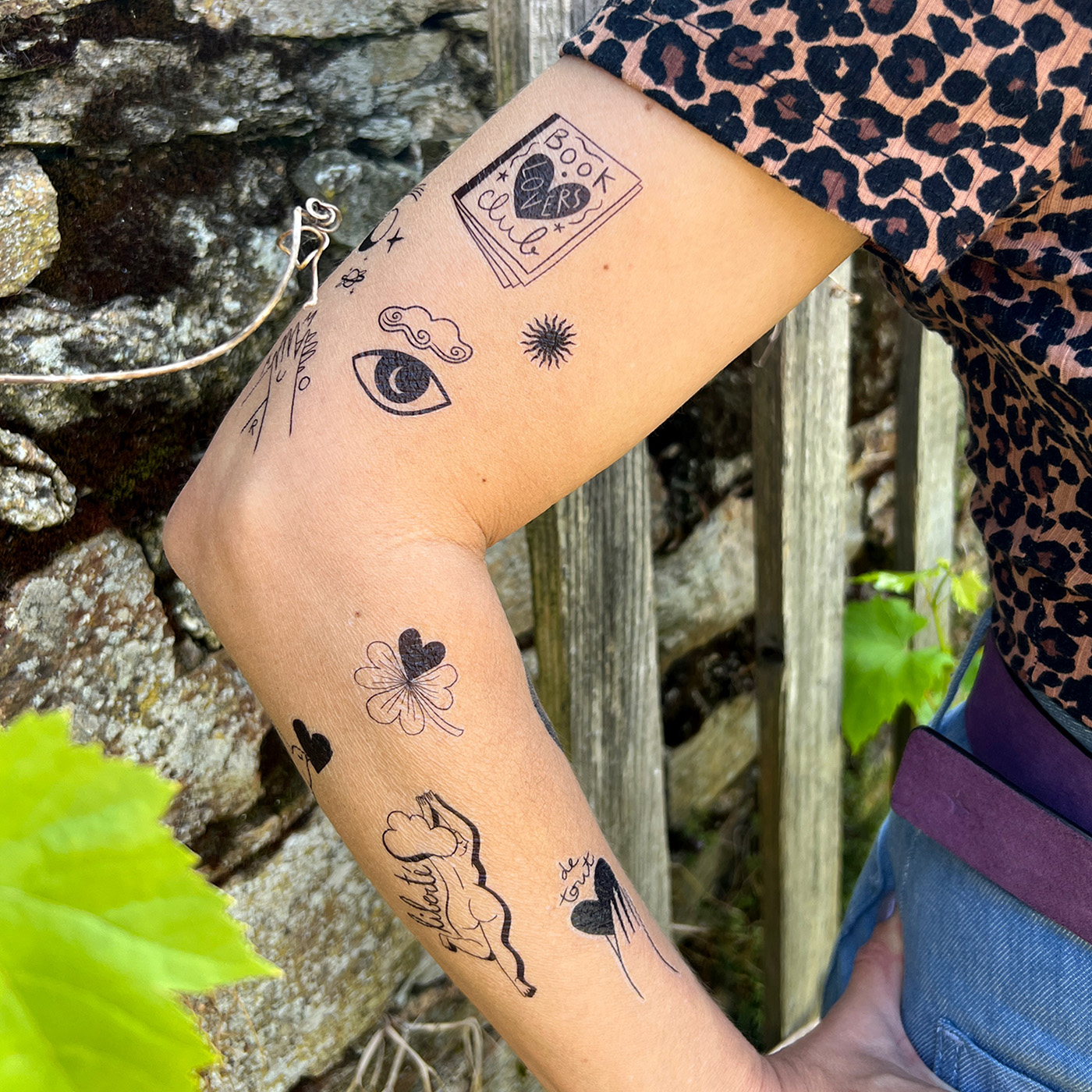 bernard-forever-dans-mes-r-ves-tatouage-temporaire-enfant-noir image 3