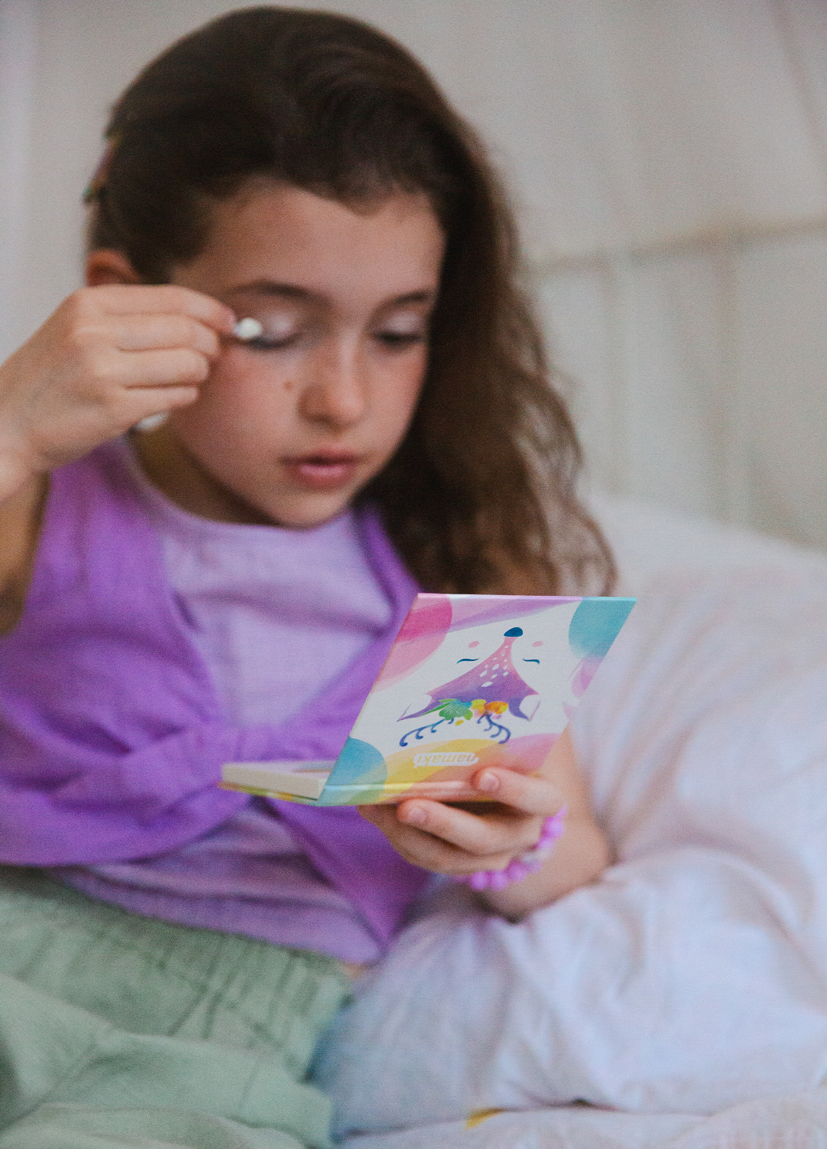 namaki-palette-fards-paupi-res-enfant-faon-7-couleurs image 4