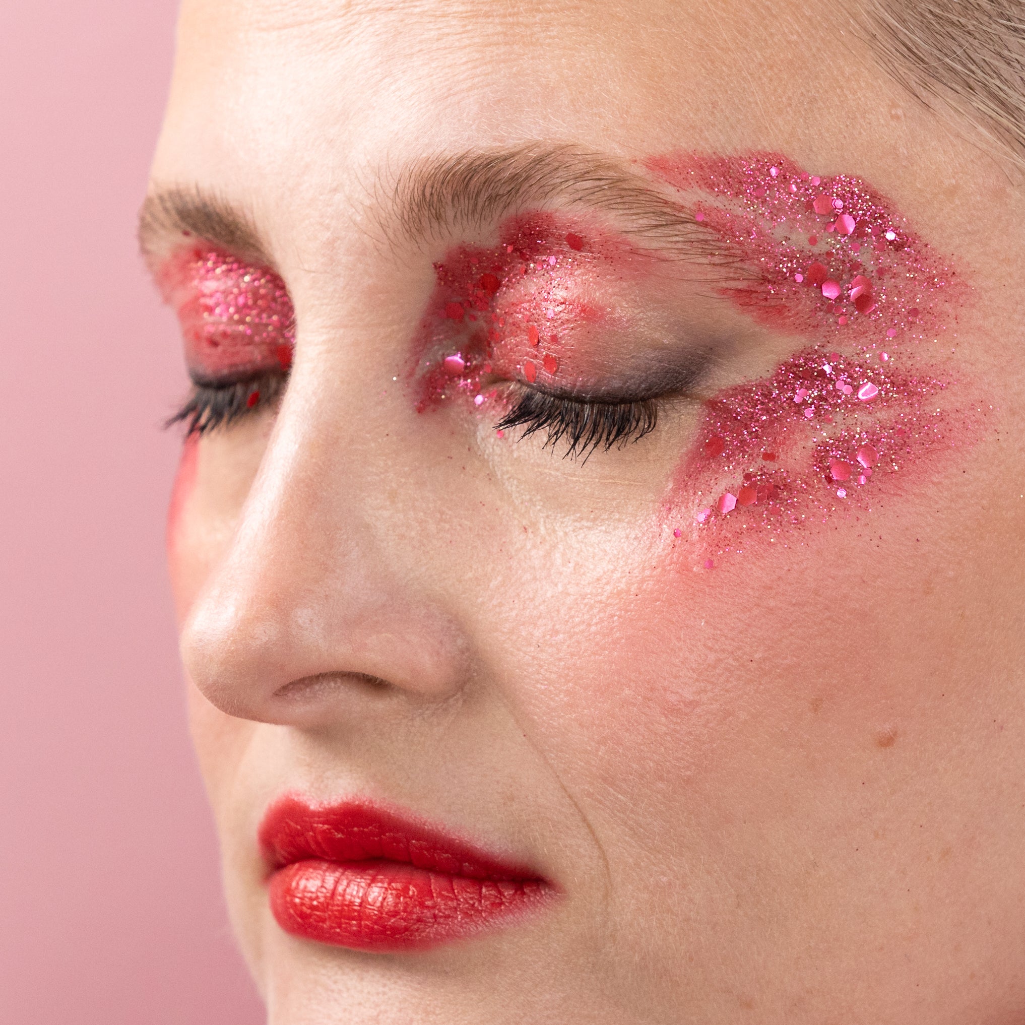 si-si-la-paillette-tagadamour-paillettes-visage-rouge-framboise-et-dor image 5