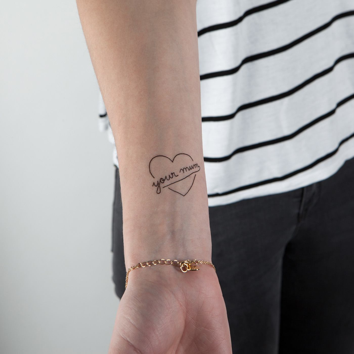 bernard-forever-la-violence-et-l-amour-tatouage-ph-m-re image 4