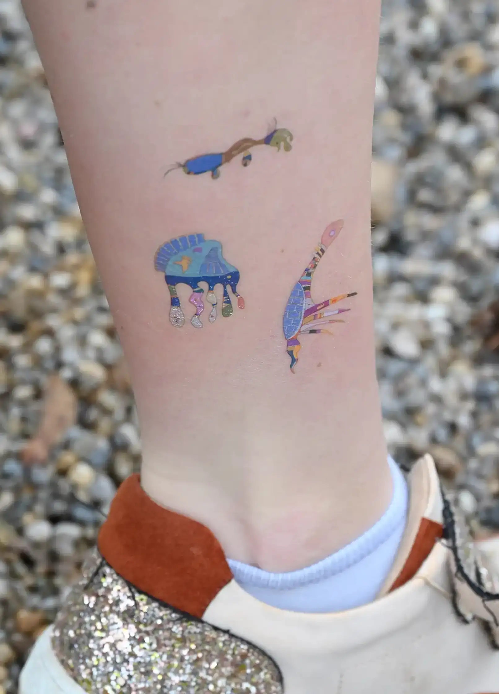 namaki-x-centre-pompidou-kit-tatouages-enfants-livre-kandinsky image 7