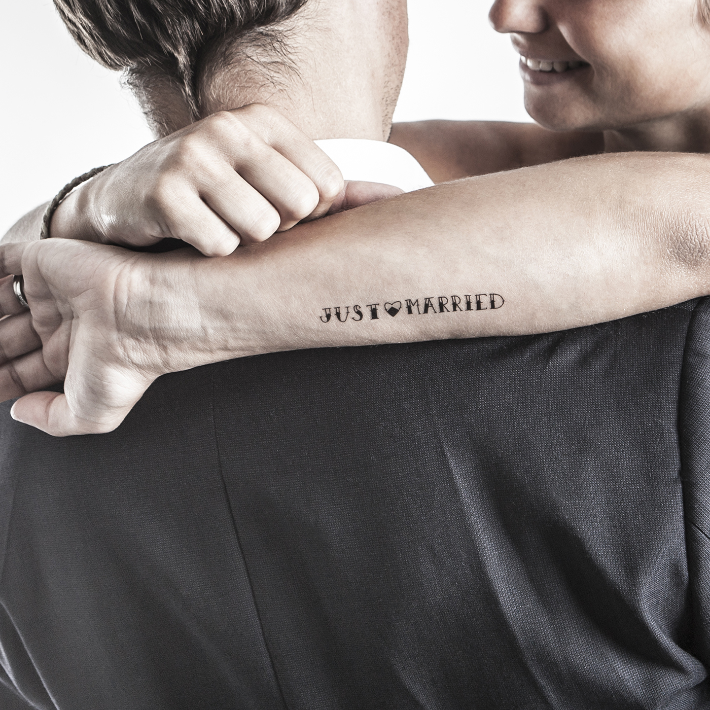 bernard-forever-le-mariage-gai-tatouage-temporaire-12-motifs-bonjour-michel image 3
