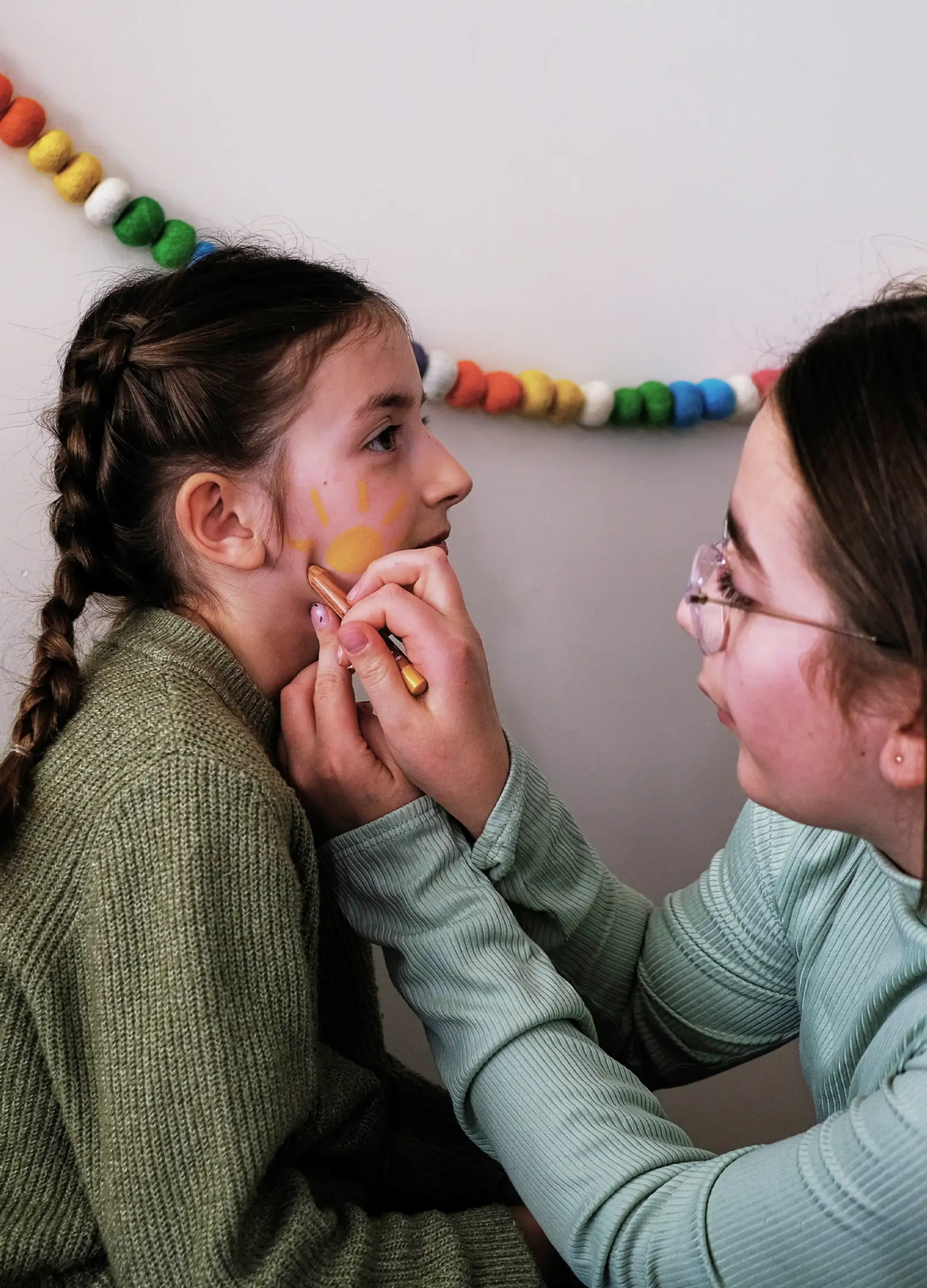 namaki-crayon-maquillage-enfant-jumbo-jaune image 5