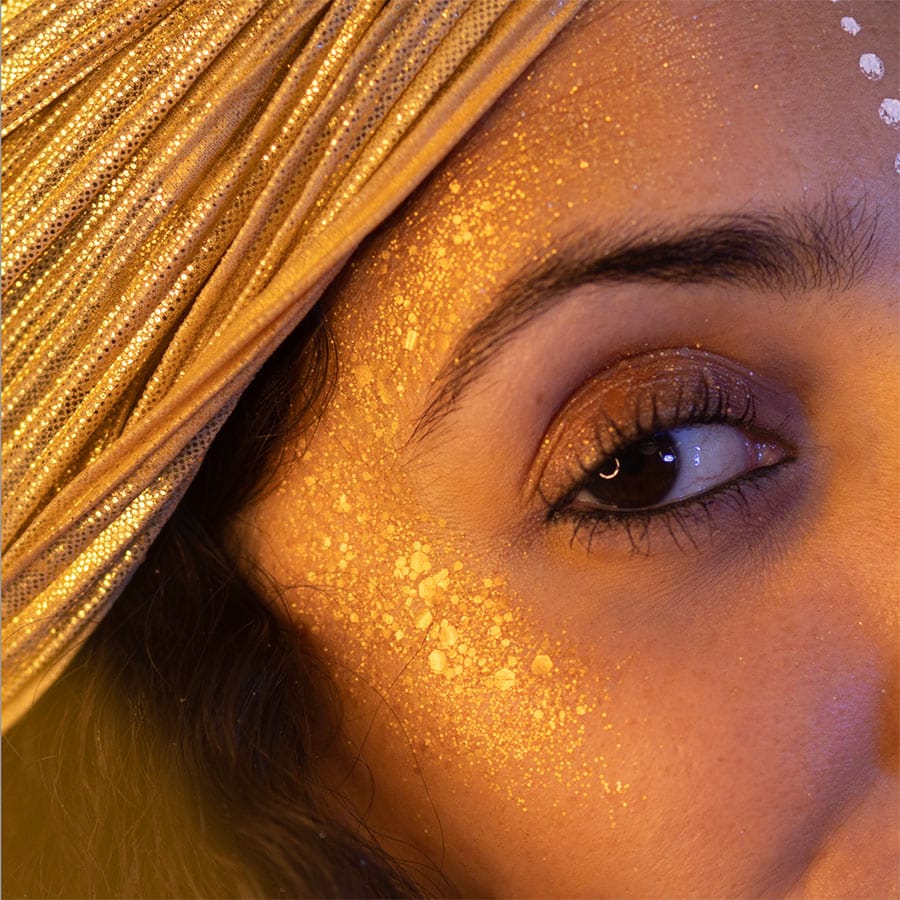 si-si-la-paillette-queen-du-d-sert-paillettes-visage-corps-et-cheveux-caramel-or image 2