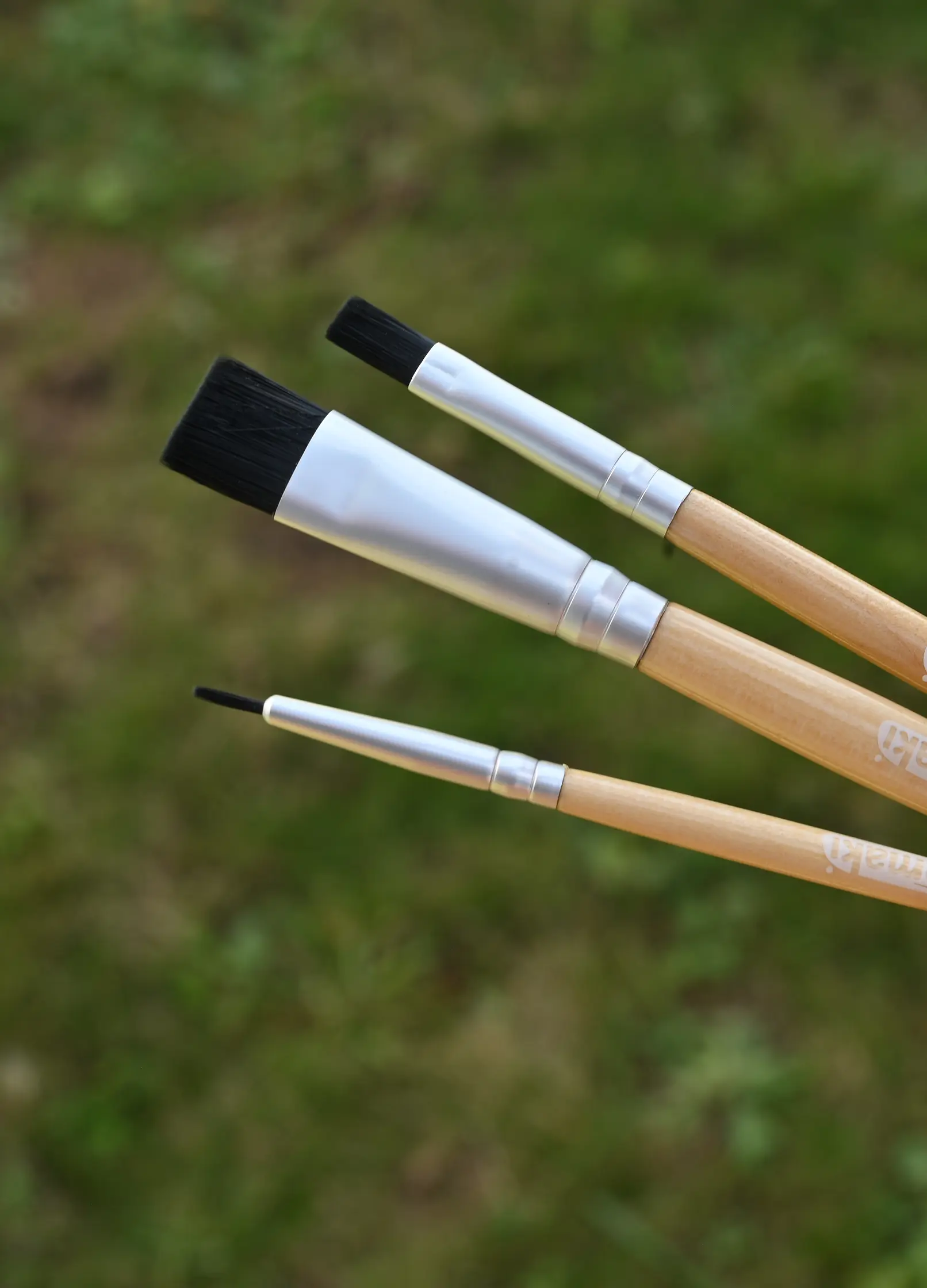 namaki-set-de-3-pinceaux-de-maquillage-pour-enfants image 3