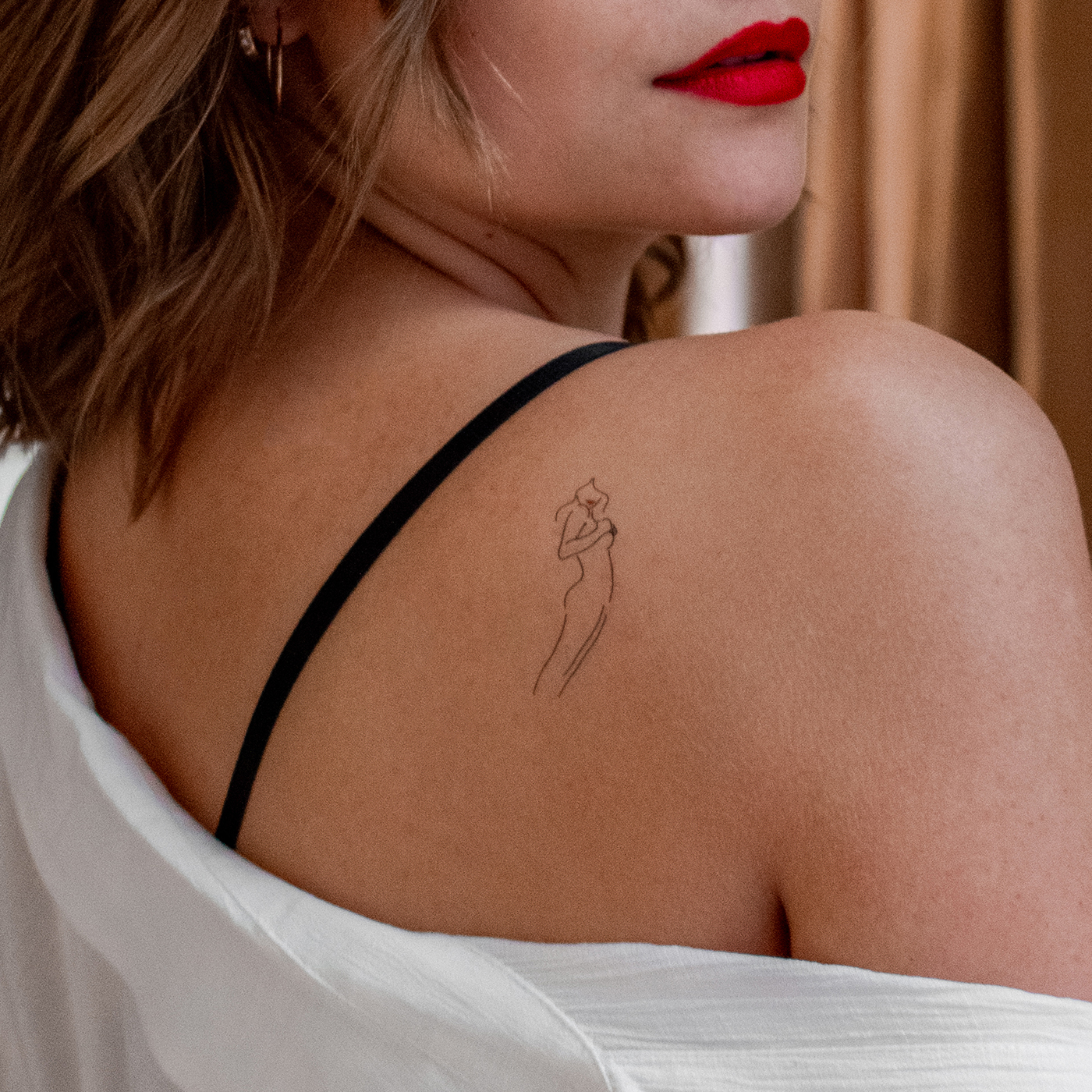 bernard-forever-les-l-vres-rouges-tatouage-ph-m-re-linework image 4
