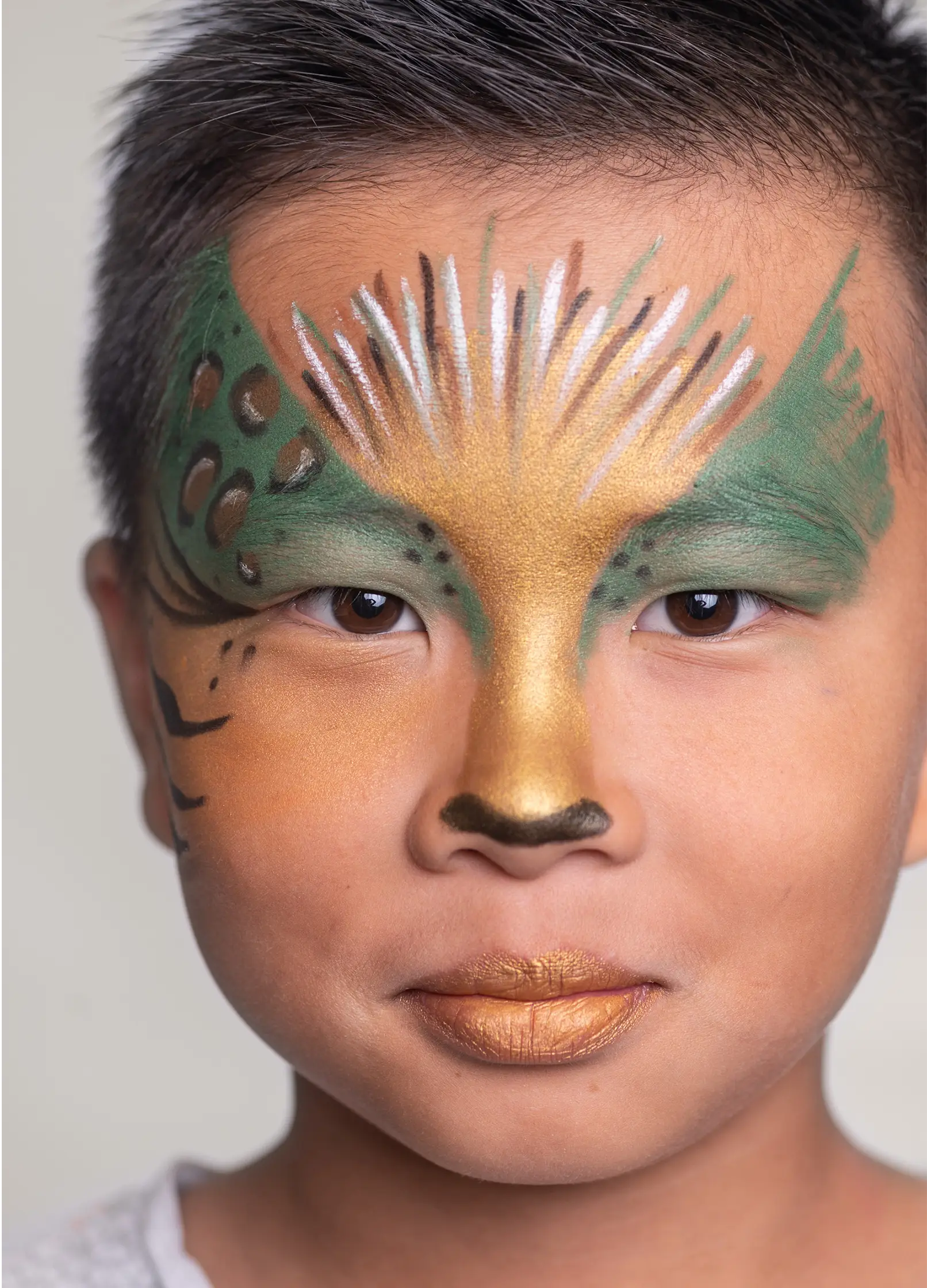 namaki-crayons-de-maquillage-6-couleurs-animaux-kit-enfant image 3